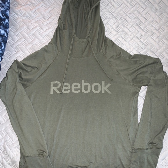 Reebok Sweatshirt - Picture 1 of 5